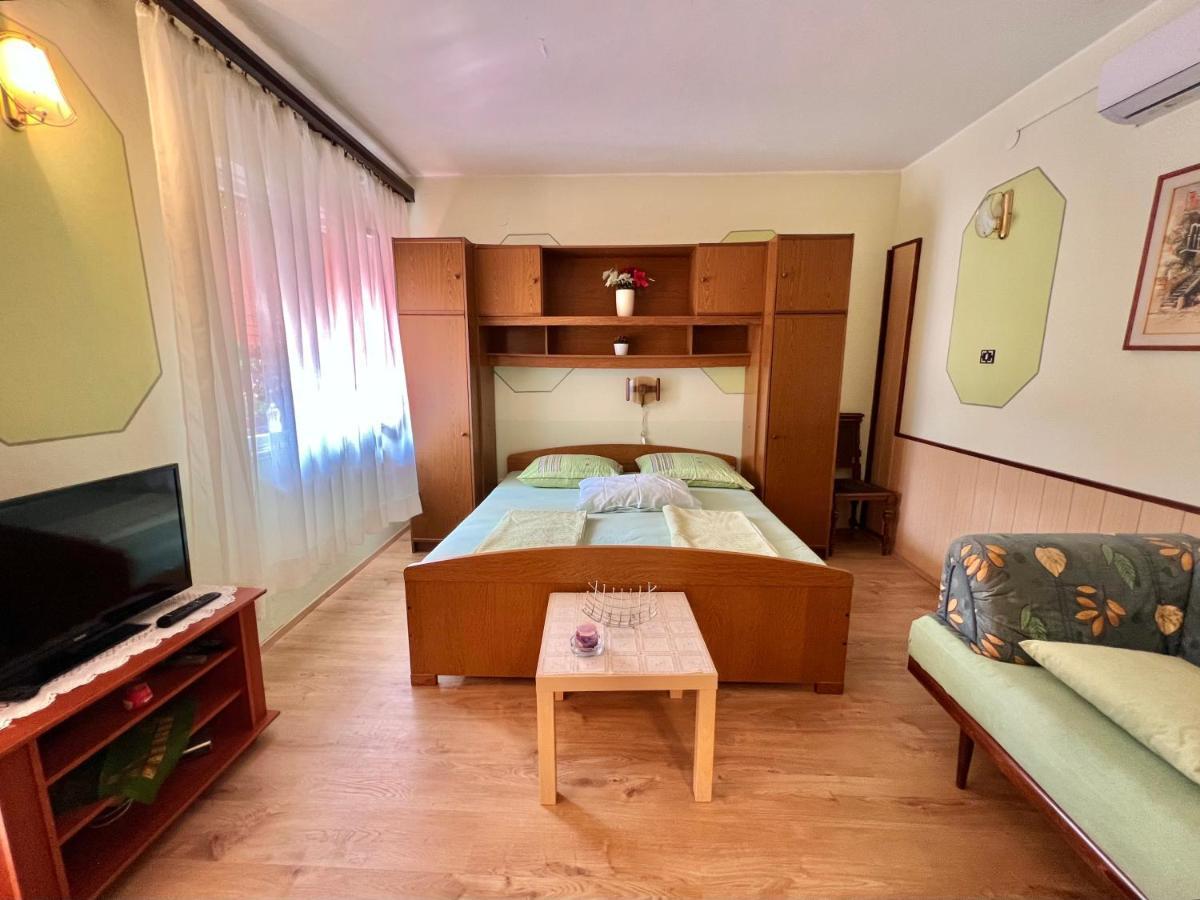 Apartmani Marija Dramalj Kültér fotó